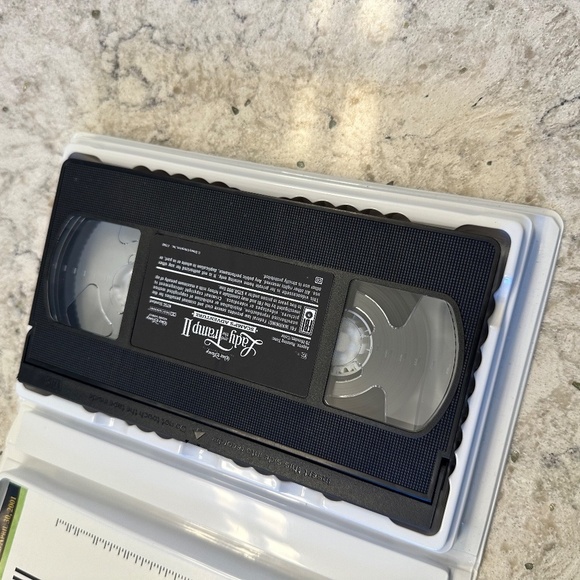 CHS tape - Disney-Lady  and the Tramp II scamp's‎ adventure - Picture 4 of 4